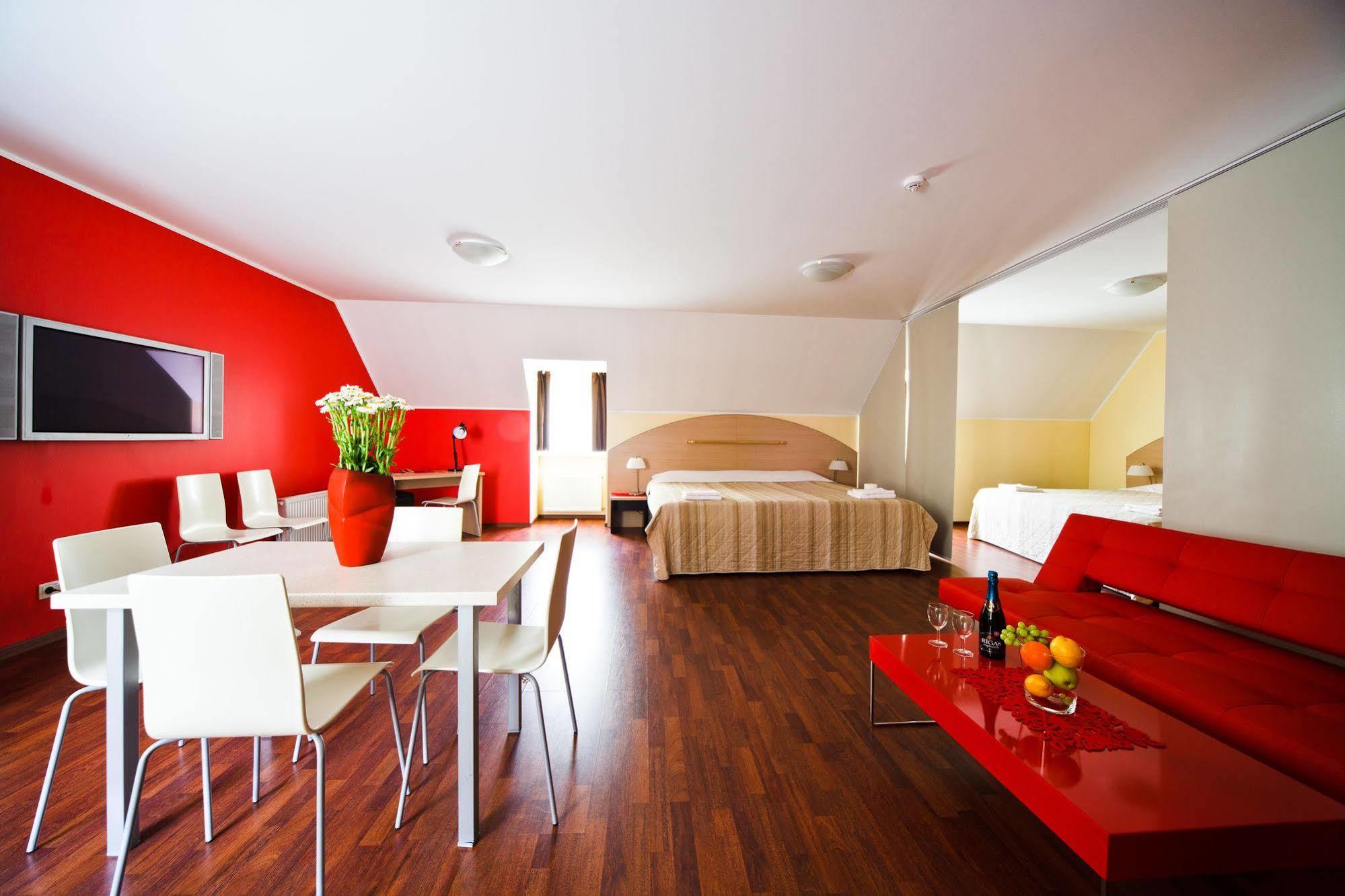 Aparthotel Autosole Riga Esterno foto