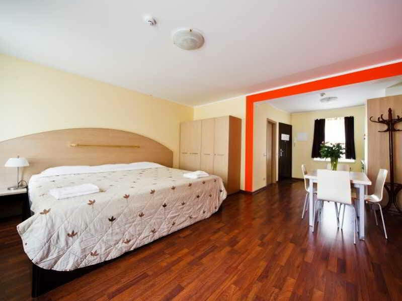 Aparthotel Autosole Riga Esterno foto